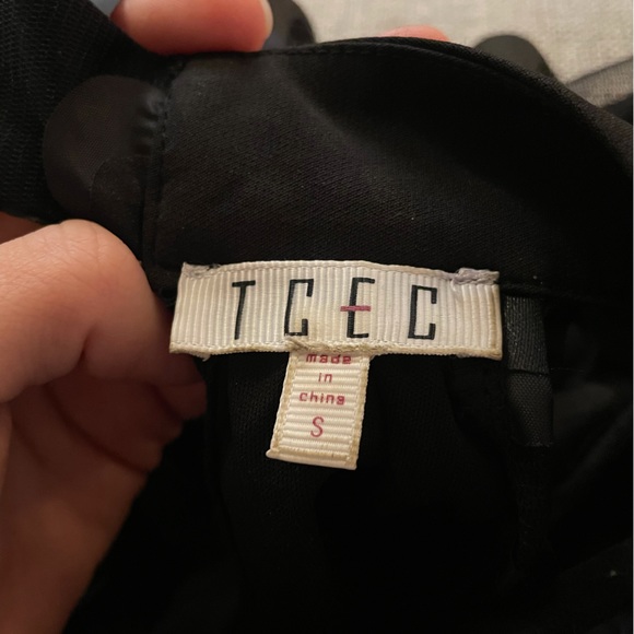 3D Flower Cocktail Dress🖤 - Picture 8 of 8